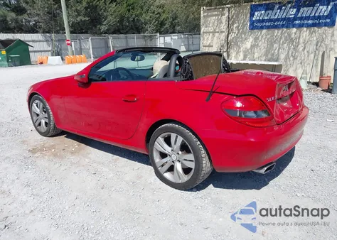 2010 Mercedes-Benz Slk 350 z USA, uszkodzony, nr VIN WDBWK5JA9AF233705